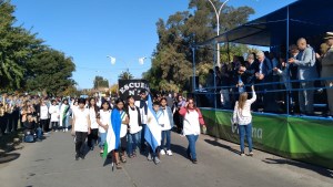Viedma y Patagones celebraron su aniversario con un multitudinario desfile