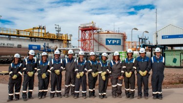 Fueron 12 los diputados nacionales que visitaron la planta de YPF de Vaca Muerta , en Añelo Neuquén). 