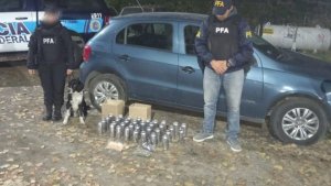 Dos barilochenses fueron detenidos cuando trasladaban marihuana en latas de cerveza