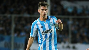 El roquense Facundo Mura será titular en la Academia. 