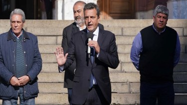 La medida sería oficializada mañana.
