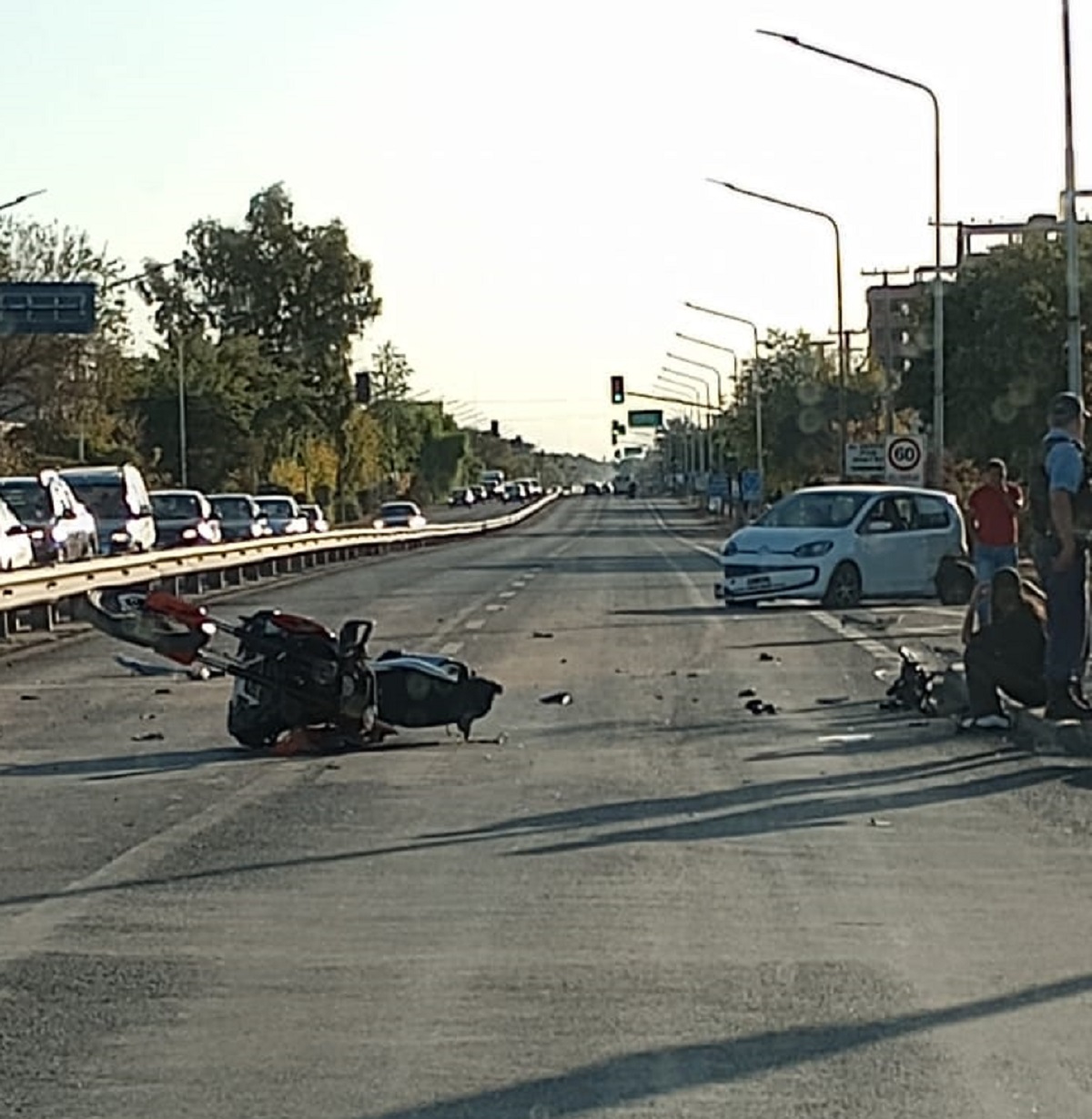 Iba alcoholizado por ex-Ruta 22 de Neuquén y chocó a un motociclista: "la moto está destrozada". Foto: Gentileza