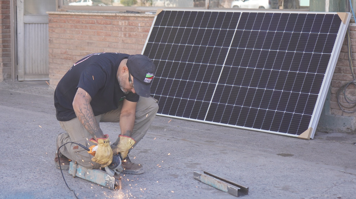Instalaron paneles solares como parte de un nuevo proyecto de energía sostenible. Foto: gentileza