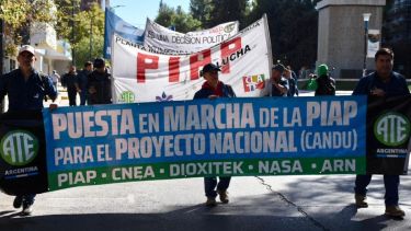 Trabajadores de la PIAP reclamaron en el centro de Neuquén después del cierre en 2017 Foto: Matías Subat