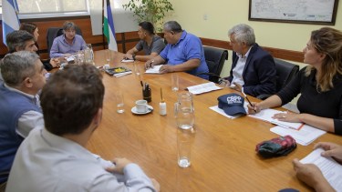 En Trabajo se reunieron representantes del gobierno y del sector policial. Foto: Marcelo Ochoa.