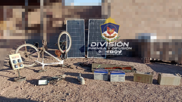 Allanaron dos viviendas por el robo a una empresa petrolera en San Patricio del Chañar. Foto: Prensa policía de Neuquén