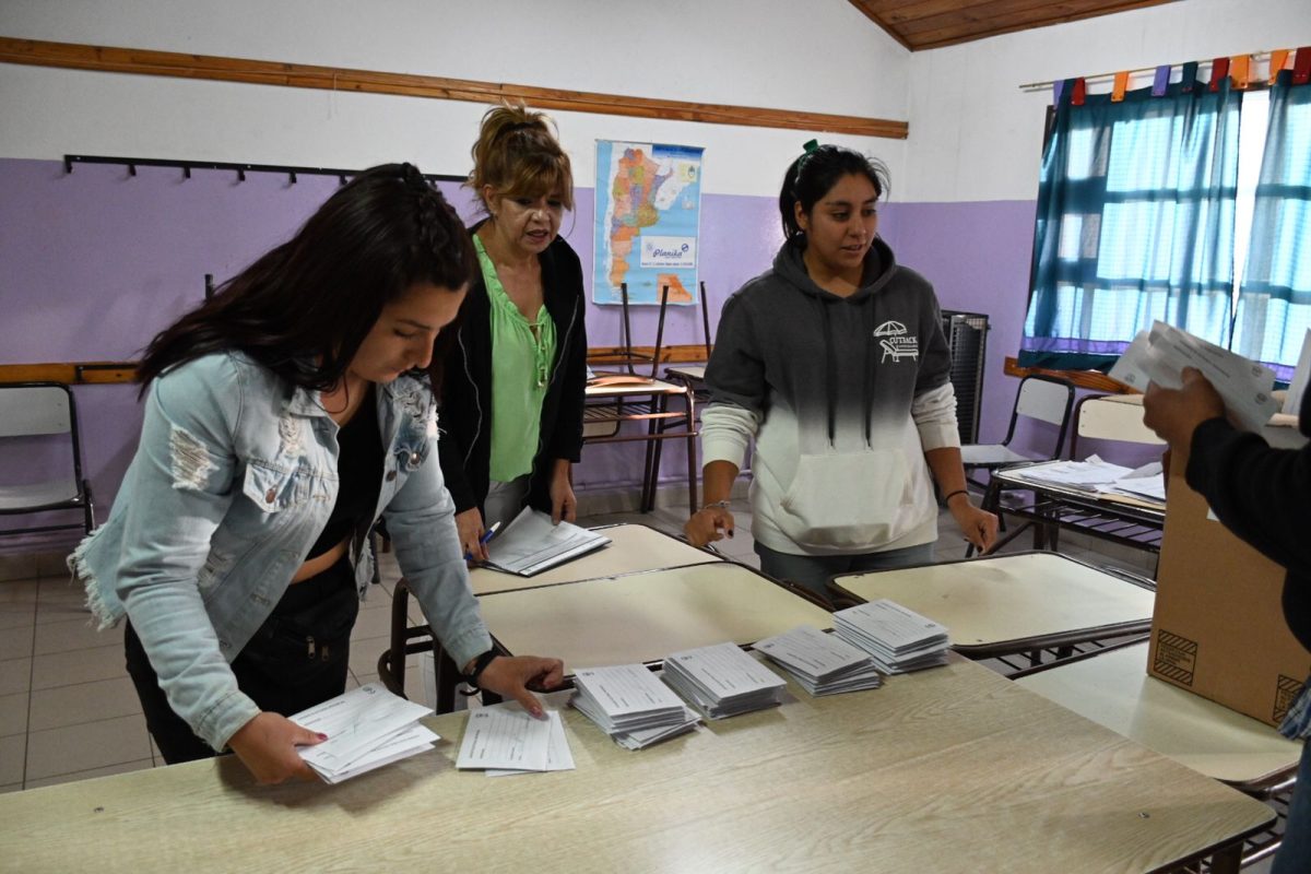 El voto en los barrios muestra un perfil de votante dispar en Bariloche. Foto: Chino Leiva
