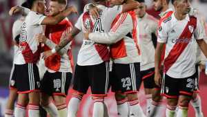 River recibe a Independiente en un clásico con realidades diferentes: formaciones, hora y TV