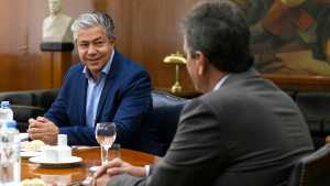 Rolando Figueroa se reúne con Massa para analizar el manejo de las represas