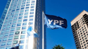 YPF le sacó el cartel de “en venta” a la torre de Puerto Madero