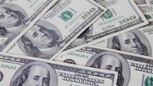 Dólar blue: la cotización libre se disparó $65 en un día y superó los 1.000 pesos