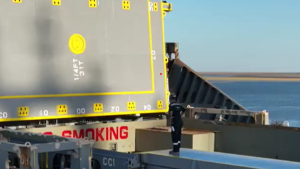 Video: así se traslada en barco y camiones un equipo clave para el gasoducto a Vaca Muerta
