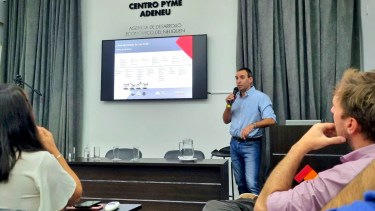 El informe se presentó ante más de 40 pymes certificadas. Foto: gentileza. 
