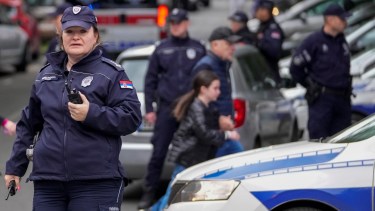 Un adolescente de 14 años fue el único sospechoso del tiroteo en una escuela de Serbia. Foto AP.