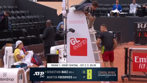 El fuerte cruce de Baéz con Fucsovics en el ATP de Lyon: «¿Tenés 12 años?»
