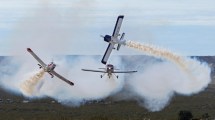 Imagen de El mejor show aéreo de Argentina llega este fin de semana al Aeroclub de Allen: cuánto cuesta la entrada