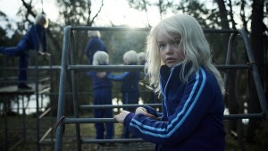 ¿Qué veo?: llega la serie «The Clearing» sobre una oscura y real secta australiana