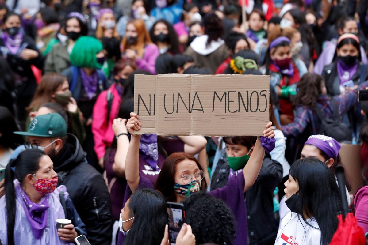 El "Ni Una Menos" se convirtió en un grito de Argentina para el mundo contra la violencia de género y los femicidios y transfemicidios.-