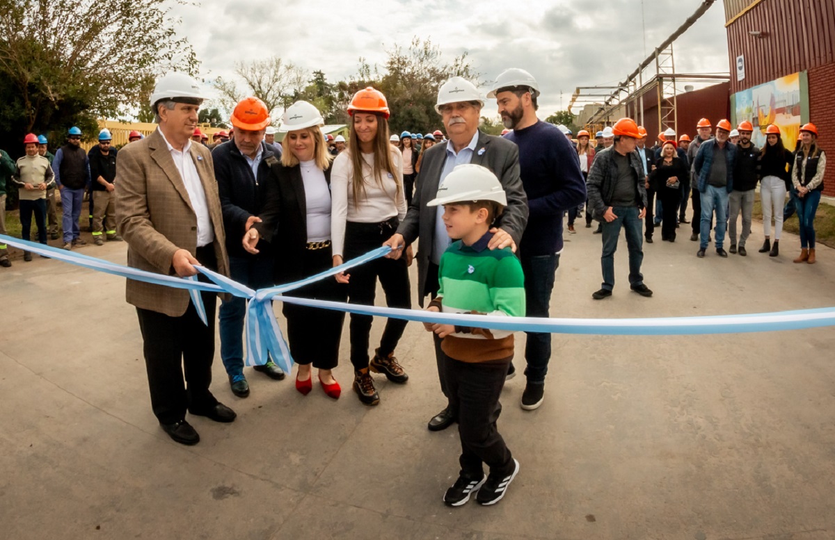 Inauguración de la nueva planta de Sinteplast en San Luis.