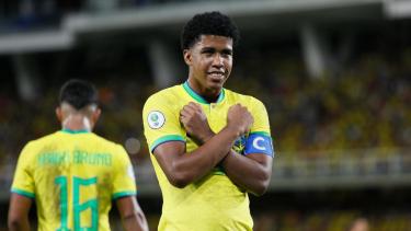 Andrey Santos fue comprado por el Chelsea y es la gran figura de Brasil.