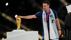 A cinco meses de la final del Mundial de Qatar, Scaloni explicó su «Masterclass» ante Francia
