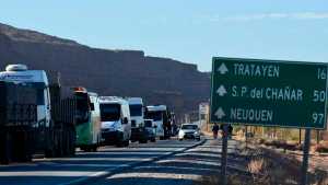 Cortes de rutas en Vaca Muerta: tras firmar un acuerdo, vecinos de Añelo levantan los bloqueos