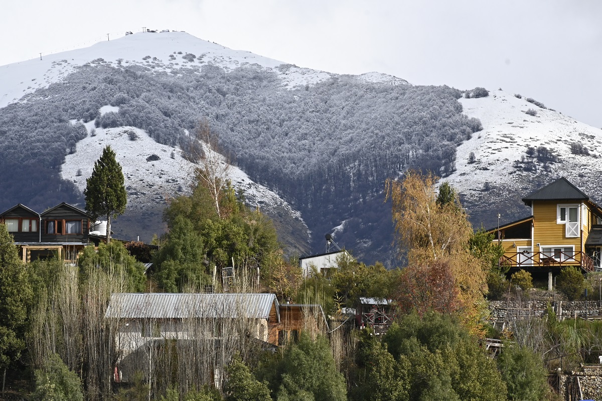 Temperaturas bajas y nieve en la región cordillerana se anuncia para este fin de semana. Foto: Chino Leiva