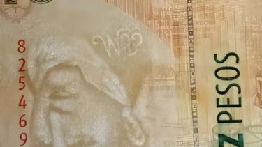 Los billetes de 10 pesos que tienen un error en la figura del prócer. 