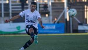 Las razones de Ezequiel Carmona para irse de Cipolletti y dejar el fútbol