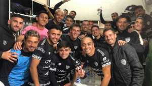 Federal A: Cipolletti le ganó a Liniers en Bahía Blanca con dos goles de Cabral