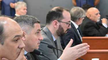 Fiscales querellantes y defensores en un intenso debate en el juicio por Facundo Castillo en Cipolletti. (Florencia Salto) 