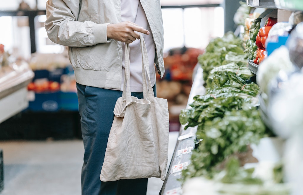 Se pueden comprar alimentos saludables cuidando el bolsillo. Foto Foto de Michael Burrows para Pexels.
