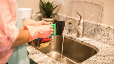 Un vehículo es una buena manera de invertir un poco de dinero, y mejora la calidad de vida.-