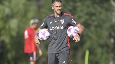 Demichelis espera por la evolución del chileno Paulo Diaz.
