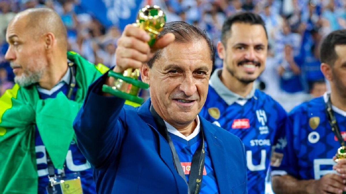 Una legisladora propuso declarar a Ramón Díaz como el entrenador argentino más ganador. Foto Al Hilal.