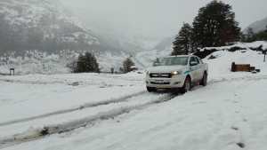 La nieve es la protagonista del feriado en los caminos del parque nacional Nahuel Huapi