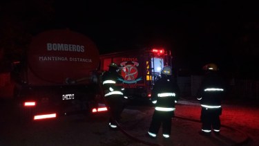 Los bomberos acudieron rápidamente al lugar.