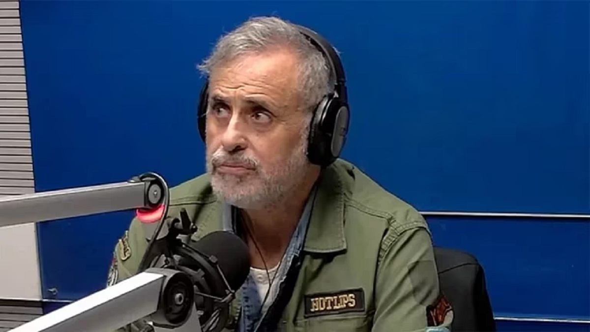 Jorge Rial fue agredido por una mujer cuando salía de su programa en Radio 10. Archivo.
