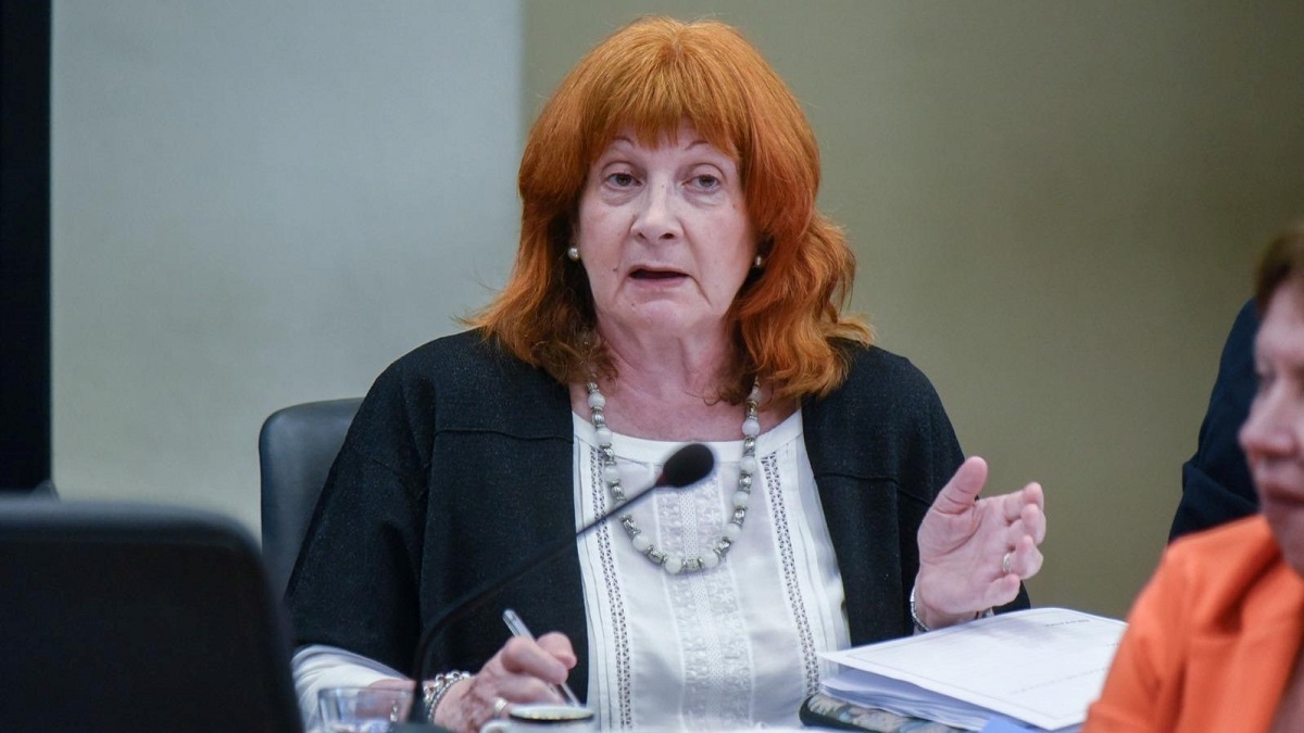 La diputada Landriscini respaldó la decisión de Cristina Kirchner, de bajarse de la candidatura presidencial. Foto Archivo.