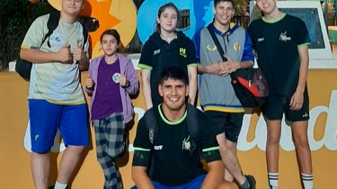 Lucía junto al equipo de Judo de Del Progreso representaron a Río Negro en el Nacional (Foto: Gentileza)