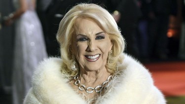 Mirtha Legrand superó con éxito su operación y se espera la evolución de la Diva de los Almuerzos.-