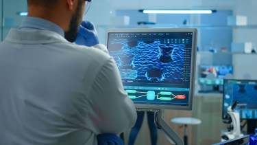 La IA ha potenciado la radiología, afirma un especialista.