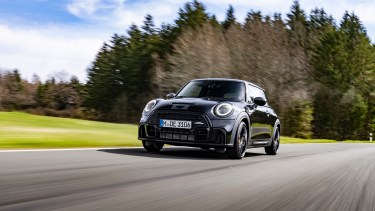 Mini John Cooper Works 1to6 Edition, con transmisión manual