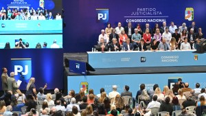 El rechazo de Cristina Kirchner a ser candidata impactó de lleno en el Congreso del PJ