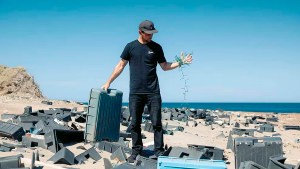 Península Valdés en peligro: limpiar las costas para liberar a la fauna de los plásticos