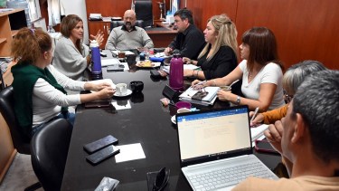 La conducción de Unter se reunió con autoridades del Ipross. Foto: Marcelo Ochoa.