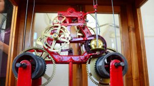 El reloj de cien años que nunca se detuvo en Neuquén