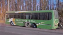 Imagen de Un colectivo perdió una rueda mientras llevaba a 30 chicos a sus escuelas en Río Negro