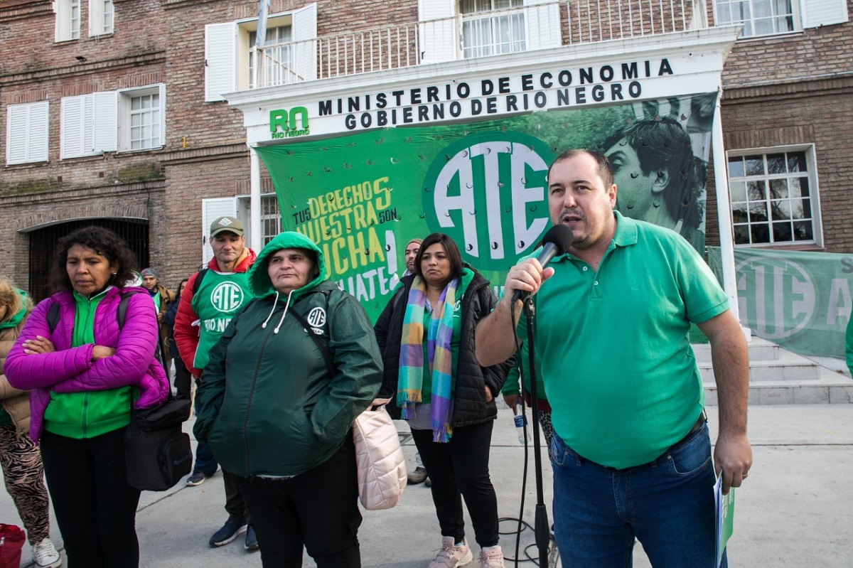 El secretario general de ATE, Rodrigo Vicente, afirmó que hay preocupación y "nos lleva a pedirle al gobierno certezas". Foto: archivo.