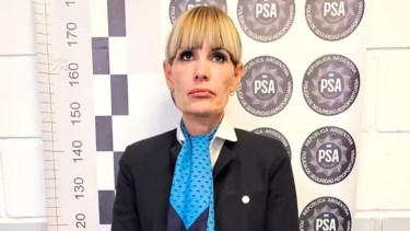 Daniela Carbone, la azafata de Aerolíneas Argentinas procesada.  